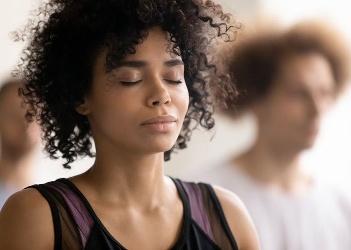 Tips for Practicing Meditation (+ How Essential Oils Can Enhance Your Experience)